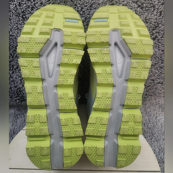On Cloud "Cloudtrax" Women's Waterproof Hiking Boots Size 6.5 Glacier/Zest NWOB - Picture 8 of 8